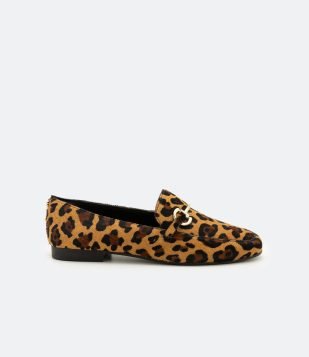  Mocassim em Couro com Estampa Animal Print Marrom 