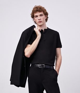 Polo Slim em Algodão Texturizado com Gola Padre Preto