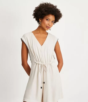 Macaquinho Em Viscolinho Com Entremeios Na Manga Bege