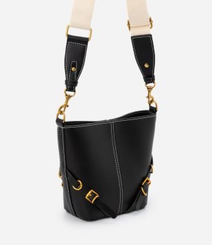 Bolsa Bucket Média com Detalhes de Fivelas e Alça Gorgorão Preto