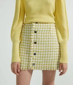 Saia Curta em Tweed com Botões Frontais