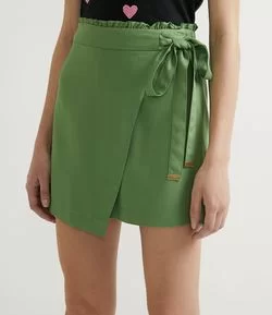 Short Saia em Viscose Transpassada com Amarração Lateral