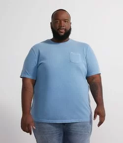 Camiseta Manga Curta Lavada com Bolso - Plus Size
