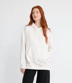 Blusão Fechado Básico em Moletom com Bolso Canguru