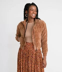 Jaqueta Bomber em Veludo com Bolsos