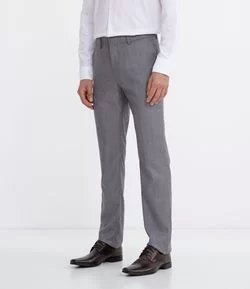 Calça de Alfaiataria Básica Slim em Poliviscose