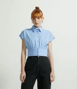 Camisa Cropped em Tricoline com Manga Curta