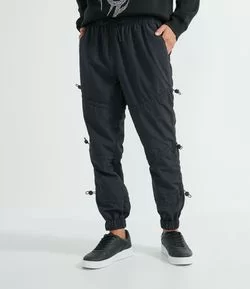 Calça Jogger com Amarrações