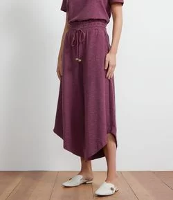 Calça Pantacourt Texturizada com Amarração na Cintura