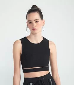 Blusa Cropped Canelada com Abertura Frontal
