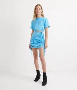 Saia Curta em Cetim com Puxadinhos nas Laterais