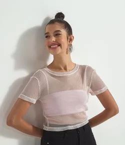Blusa Cropped Manga Curta em Tela Brilhosa com Top Interno