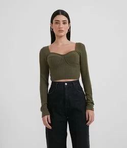 Blusa Cropped em Viscose Canelada com Manga Longa e Busto Estruturado