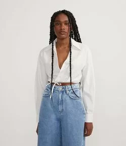 Camisa Cropped em Tricoline com Manga Longa Transpasse e Amarração