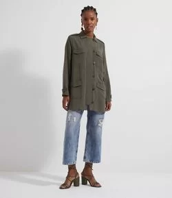 Parka Alongada com Botões e Bolso