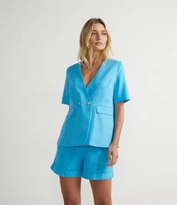 Blazer Manga Curta em Linho com Botões Diferenciados