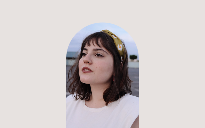 Poder dos acessórios para transformar o look básico