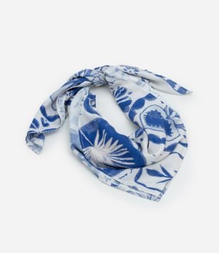 Lenço em Tricoline Estampado Andar com Fé Gilberto Gil Azul-Branco