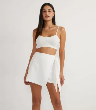 Blusa Regata Cropped em Tricô com Recortes Branco