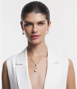 Conjunto Brinco E Colar Em Metal Com Pingente Gota De Pérola Dourado