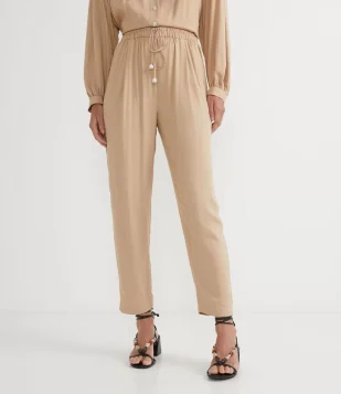 CALÇA FLUÍDA EM VISCOSE COM AMARRAÇÃO NA CINTURA BEGE