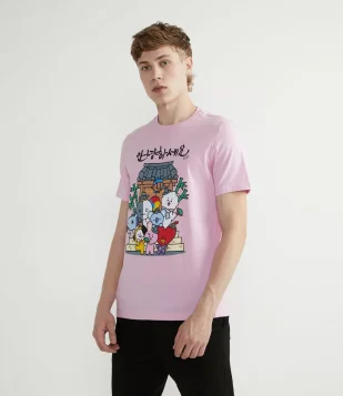 CAMISETA MANGA CURTA EM ALGODÃO COM ESTAMPA BT21 ROSA