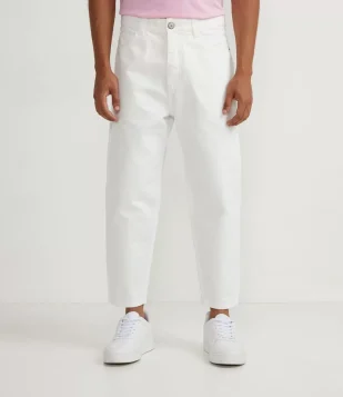 CALÇA BALLOON EM JEANS SEM ESTAMPA BRANCO