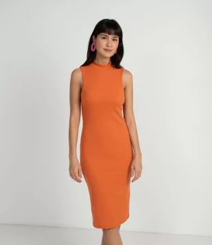VESTIDO MIDI BÁSICO EM ALGODÃO CANELADO COM GOLA ALTA LARANJA