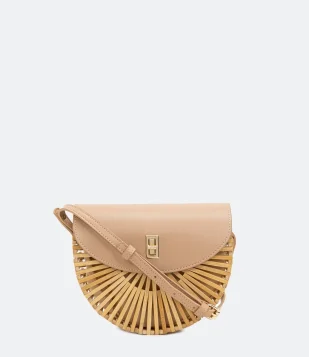 BOLSA TRANSVERSAL EM MADEIRA COM FORMATO EM MEIA LUA BEGE