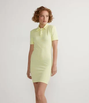 VESTIDO CURTO EM JACQUARD XADREZ COM GOLA POLO AMARELO