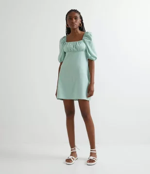 VESTIDO CURTO EM LINHO COM MANGAS 3/4 BUFANTES SEM ESTAMPA VERDE