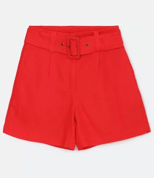 SHORT EM VISCOLINHO COM CINTO FIVELA E PREGAS VERMELHO