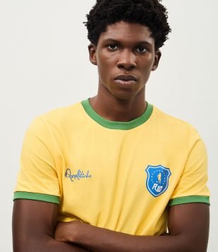 Camiseta Comfort Ronaldinho Brasil Amarelo