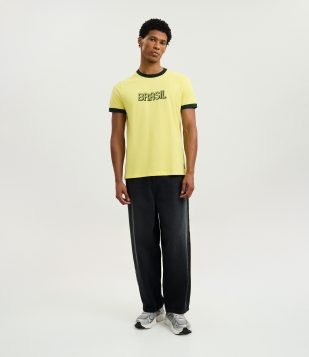 Camiseta Esportiva em Algodão com Estampa Brasil Amarelo