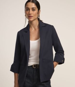 Blazer Regular em Alfaiataria com Pregas Azul Marinho