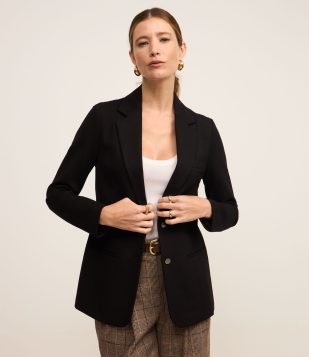 Blazer Slim Alongado em Ponto Roma com Bolsos Embutidos Preto
