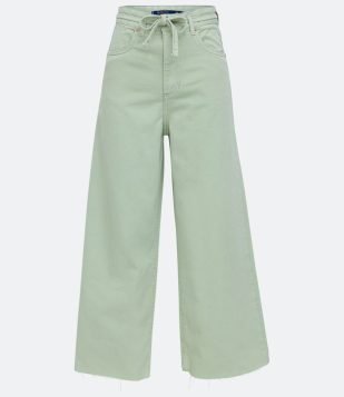 Calça Pantacourt em Sarja com Amarração Verde