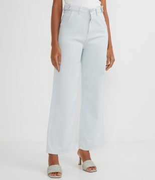  Calça Wide Leg em Sarja com Martingale no Cós e Bolsos Diferenciados Azul 