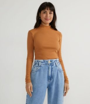 Blusa em Algodão com Manga Longa e Gola Alta Marrom 