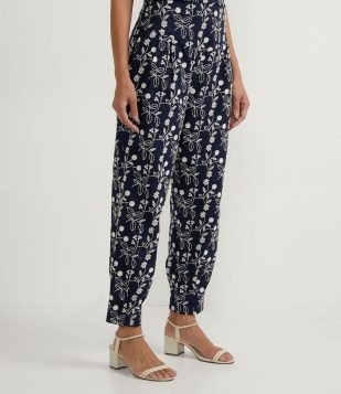  Calça Harém em Algodão com Bordado Floral Azul 