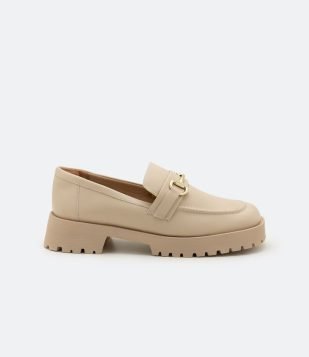  Sapato Loafer com Sola Tratorada Bege 
