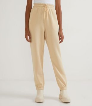 CALÇA JOGGER EM MOLETOM COM CÓS ELÁSTICO COMFY MARROM