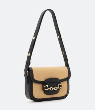  Bolsa Transversal Saddle com Detalhe de Corrente Bege 