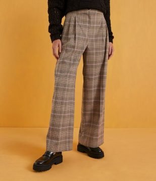  Calça Wide Leg em Alfaiataria com Estampa e Pregas Frontais Bege 