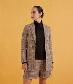  Blazer Alongado em Alfaiataria com Estampa Xadrez e Botões Diferenciados Bege 