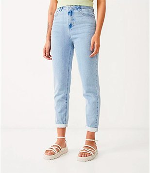 Calça Mom em Jeans sem Estampa Azul Claro