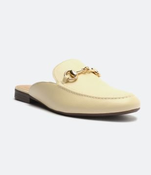 SAPATILHA MULE COM BRIDÃO METALIZADO AMARELO