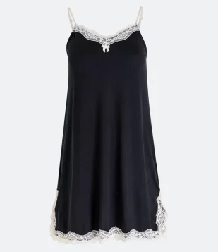 Camisola de Alcinha em Viscolycra com Renda no Decote e Barra Preto