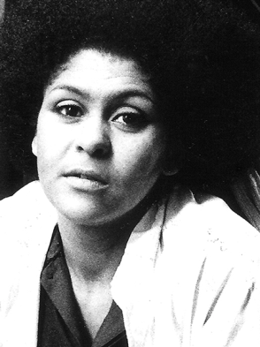 Magliani desata os nós da arte e da vida