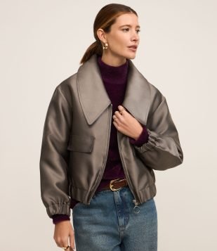 Jaqueta em Crepe com Lapela Robusta na Gola Cinza